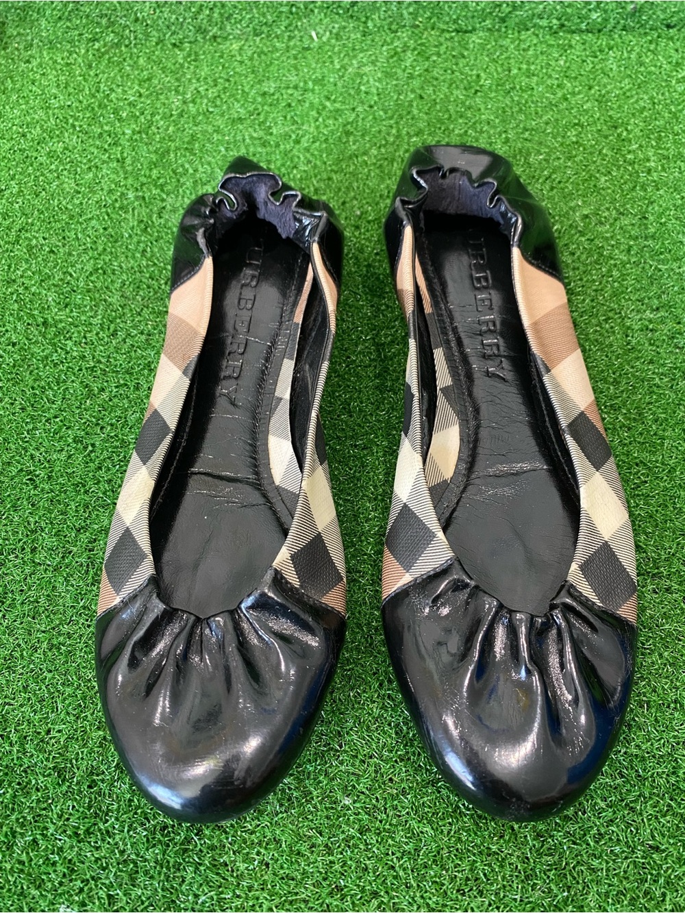Burberry Patent Leather And Nova Check Coated Canvas Scrunch Flats Sz 38 Women’s